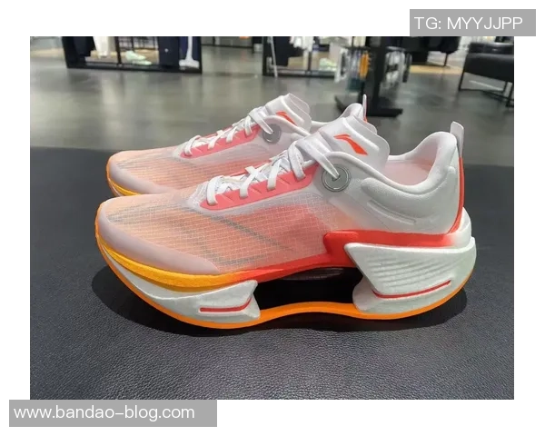 李宁足球训练鞋助力提升球技打造完美运动体验的最佳选择 李宁足球训练鞋助力提升球技打造完美运动体验的最佳选择