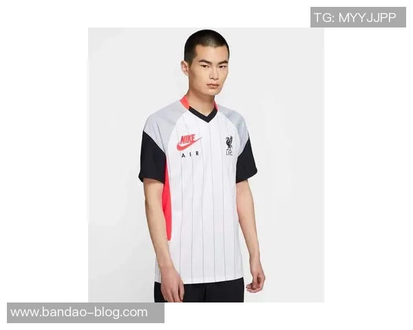 足球封存球衣背后的故事与情感传承探讨